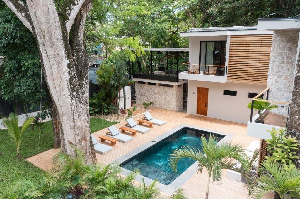 Private Holiday Home in Santa Teresa, Walk to the Beach | Nala Luxury Living image 4